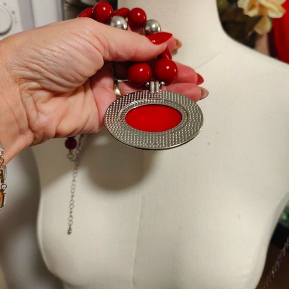 Merlot Statement Necklace - Picture 7 of 10